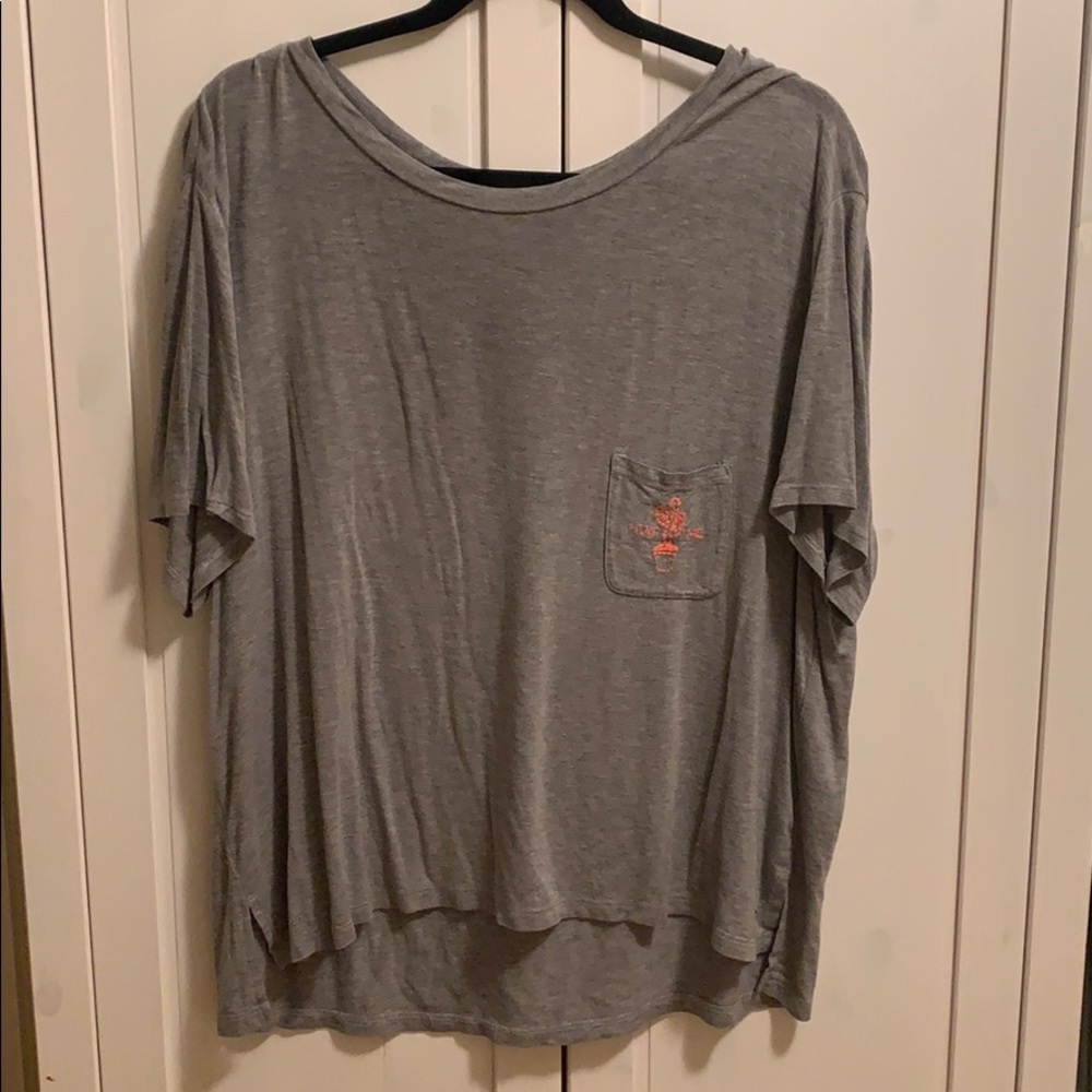 American Eagle top